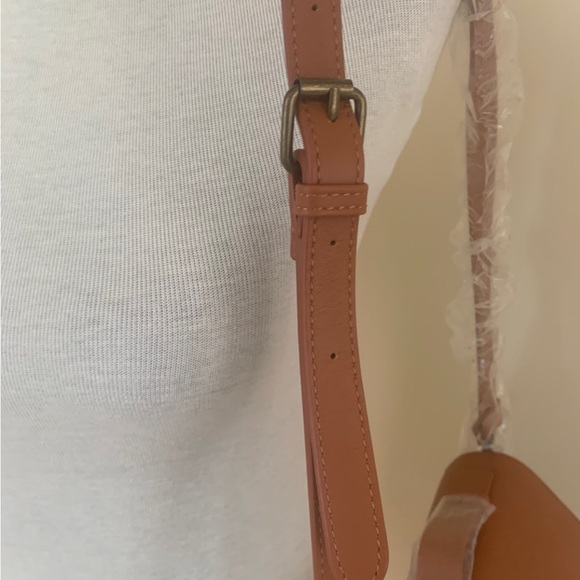 NWOT Womens Juniors Almond Luggage Handbag Crossbody Medium Purse Shoulder Bag - Picture 9 of 11